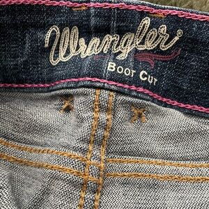Worn twice Women Wrangler Jean bootcut size 17/34